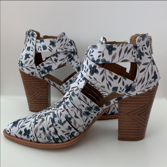 Gianni Bini Boots New without Box - Picture 4 of 7